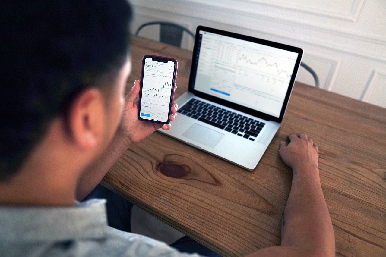 How to Analyze Exchange Volume Trends